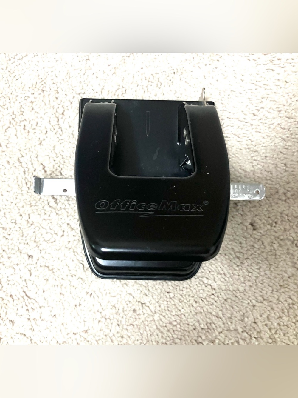 Office Max Black 2-Hole Punch